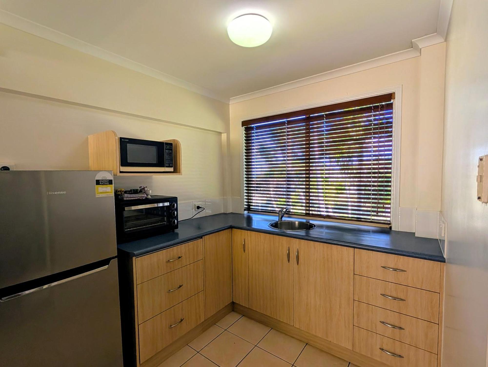 Rose Bay Resort Bowen Bagian luar foto