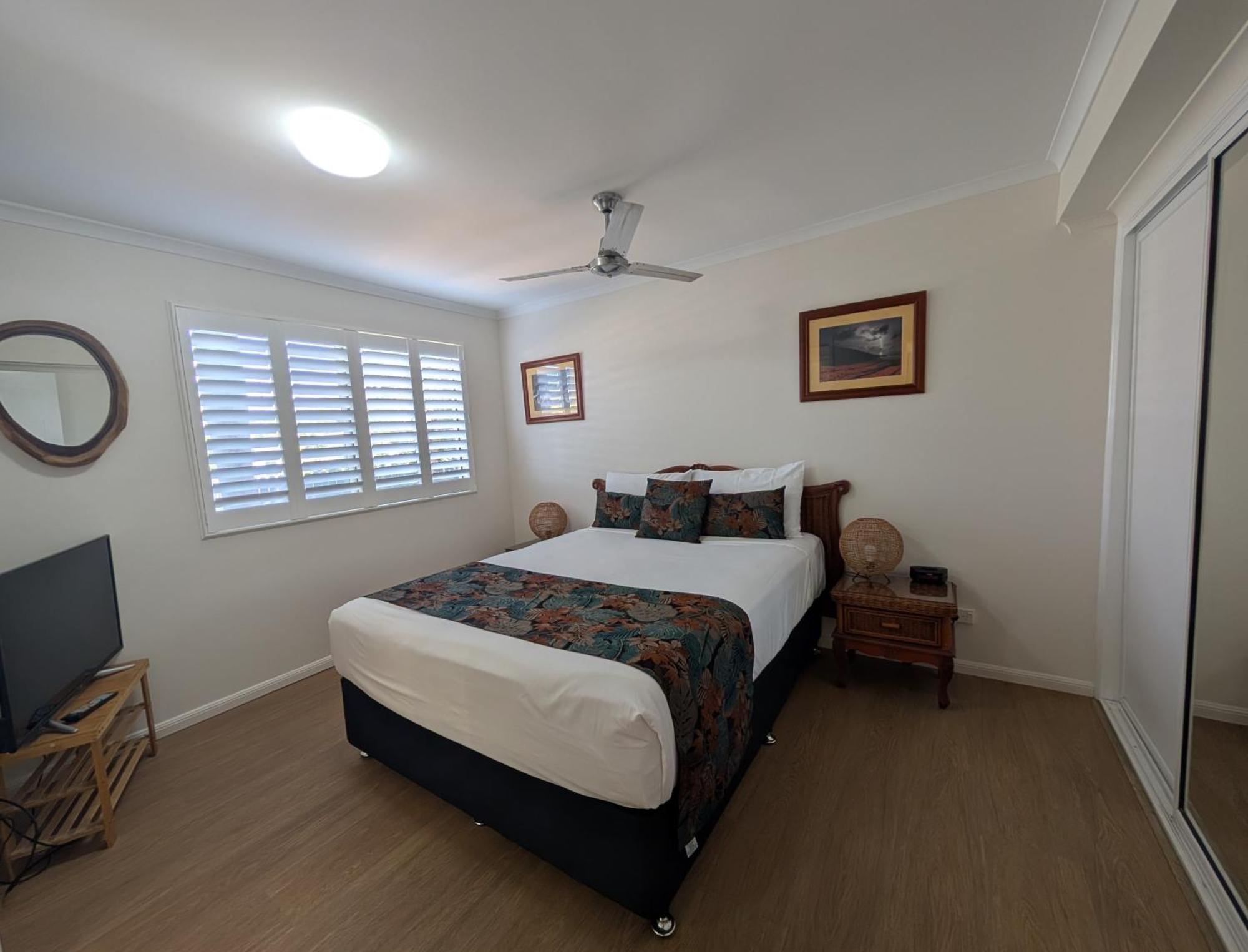 Rose Bay Resort Bowen Bagian luar foto