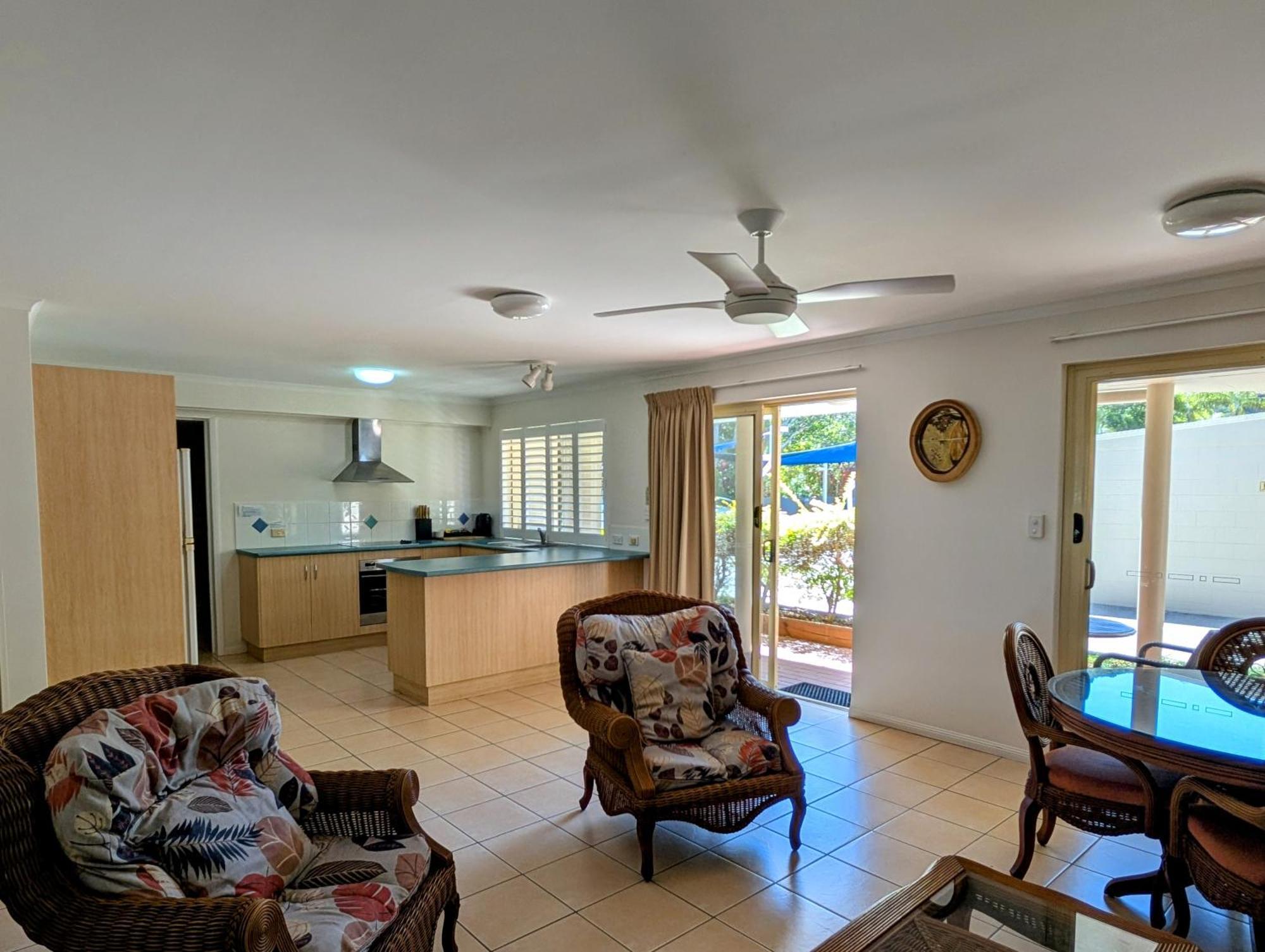 Rose Bay Resort Bowen Bagian luar foto
