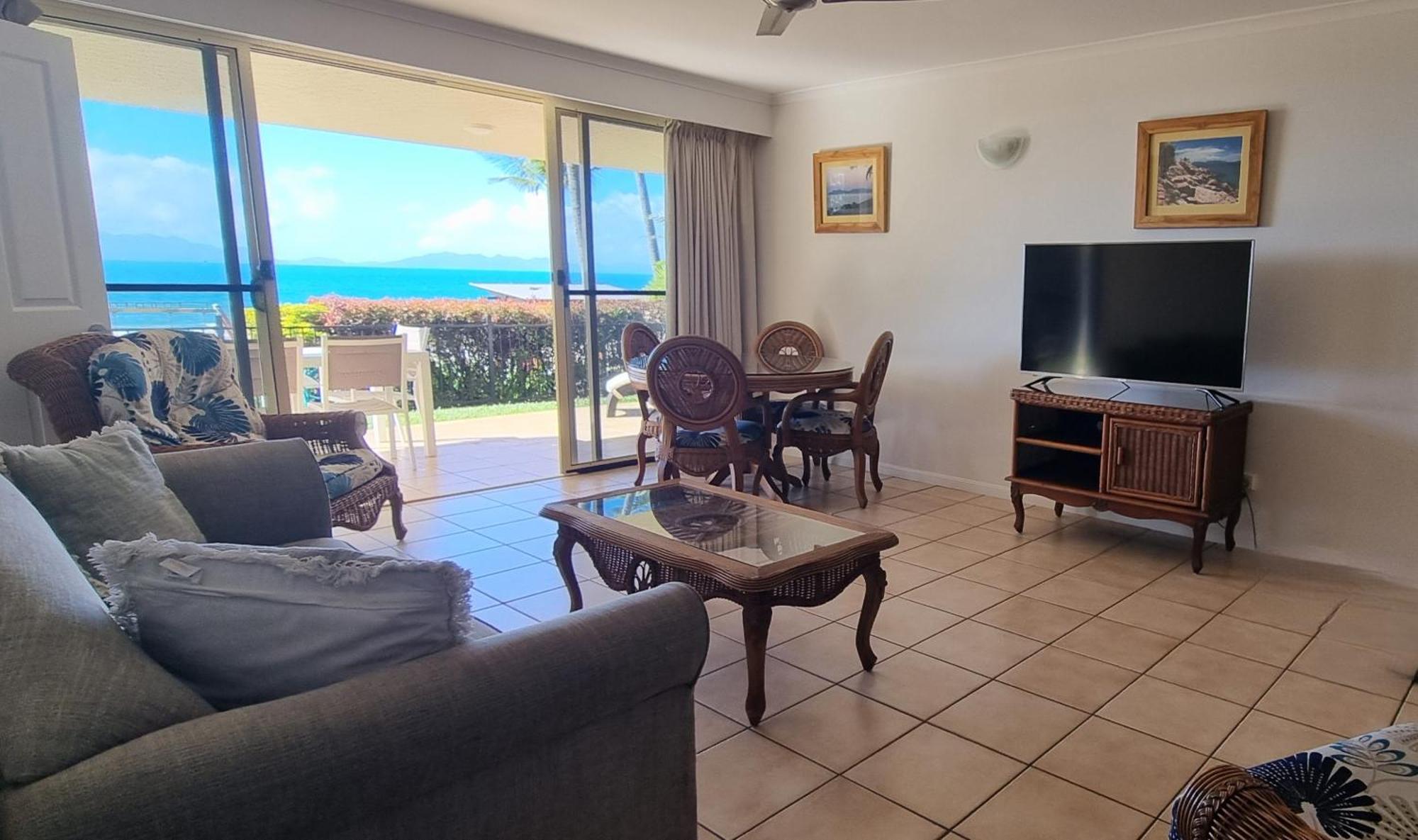 Rose Bay Resort Bowen Bagian luar foto