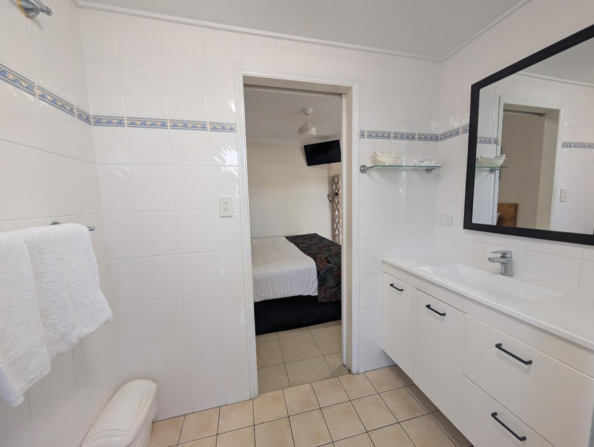 Rose Bay Resort Bowen Bagian luar foto