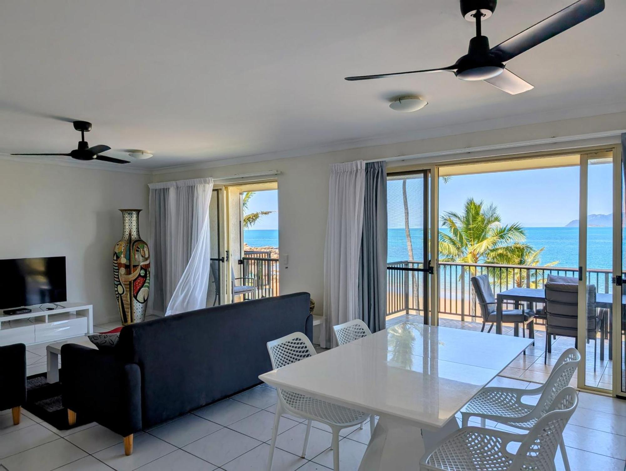 Rose Bay Resort Bowen Bagian luar foto