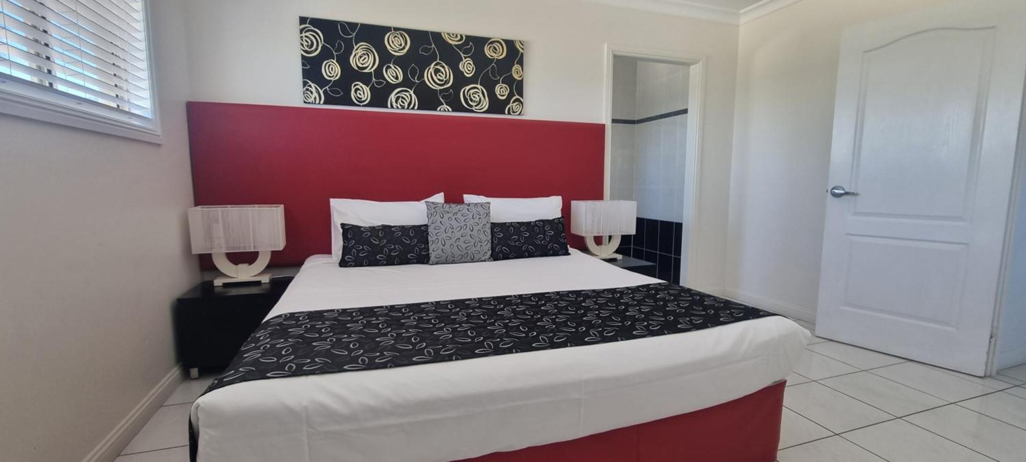 Rose Bay Resort Bowen Bagian luar foto