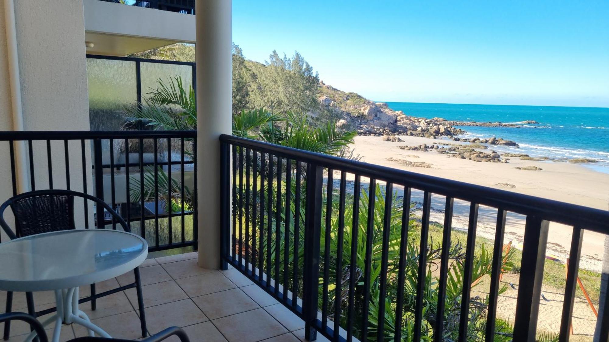 Rose Bay Resort Bowen Bagian luar foto
