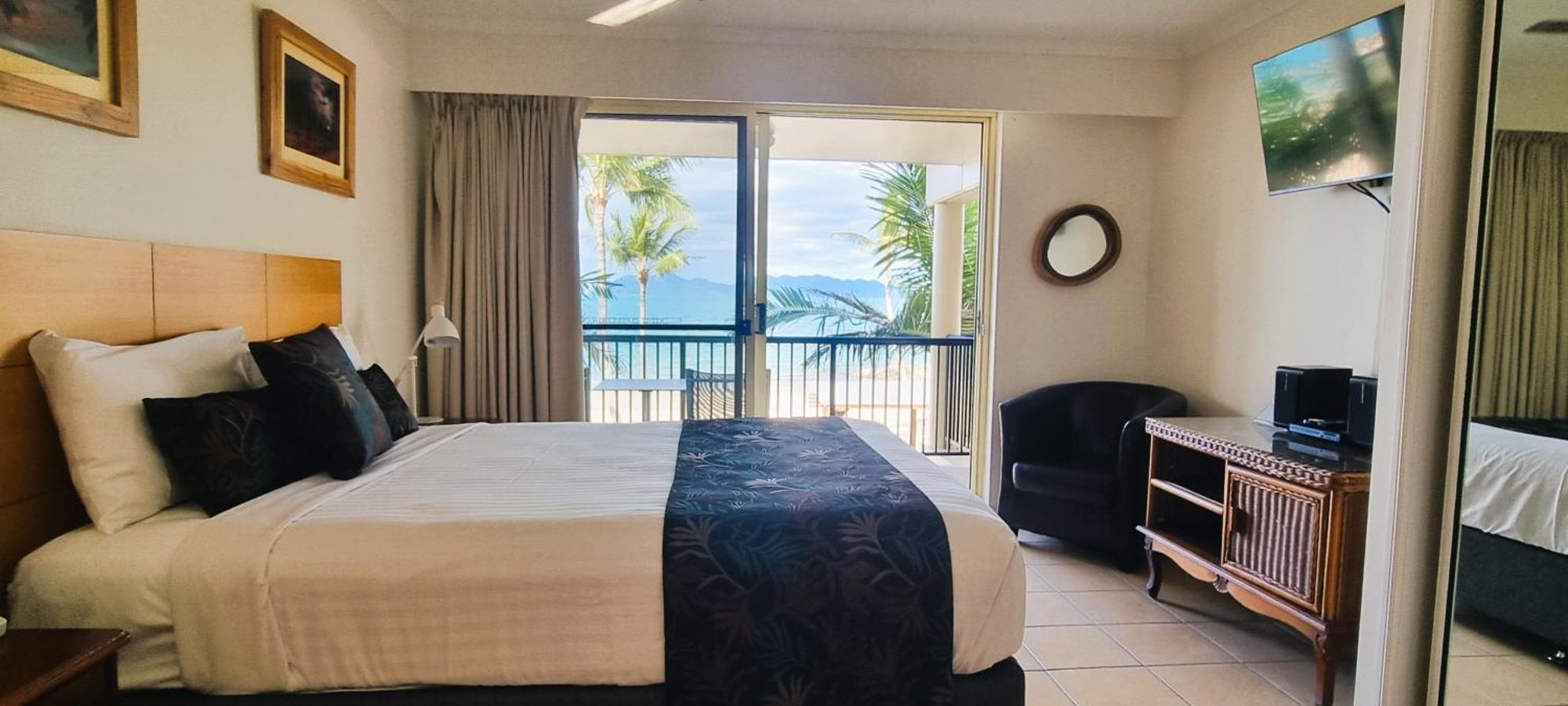 Rose Bay Resort Bowen Bagian luar foto