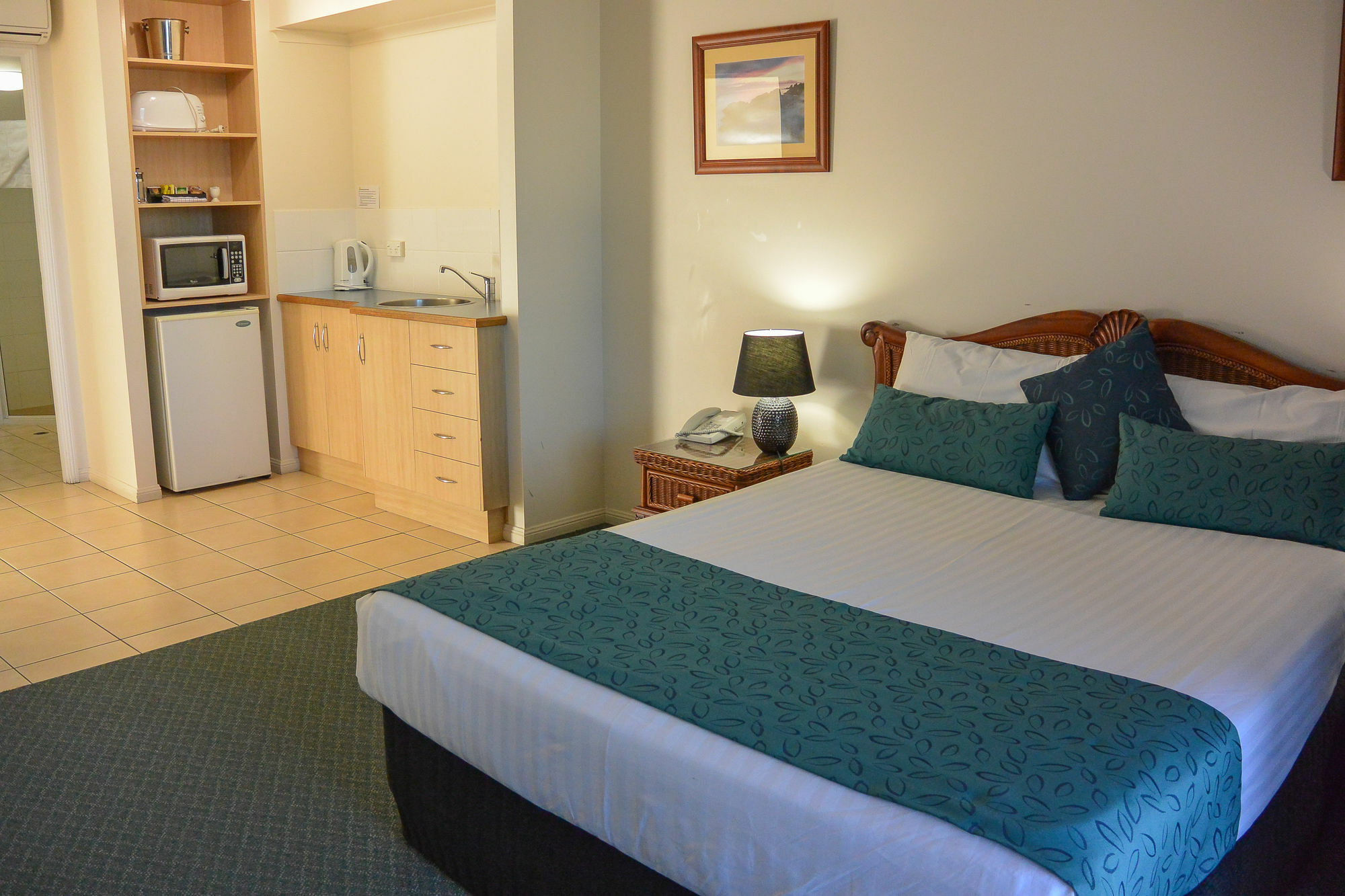 Rose Bay Resort Bowen Bagian luar foto